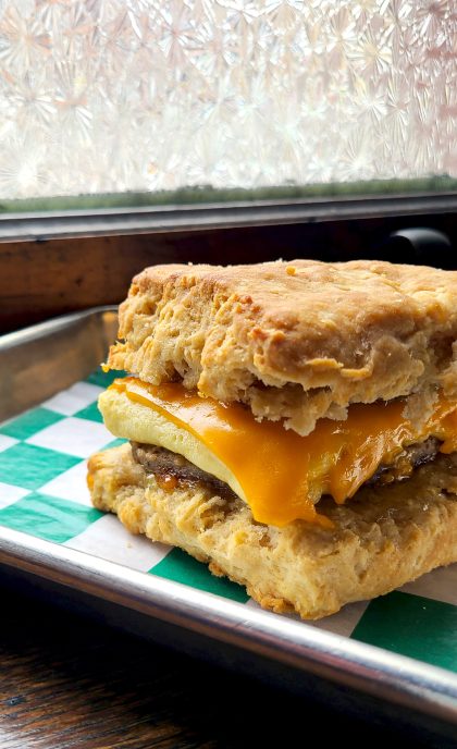 VEGETARIAN BREAKFAST SANDWICH